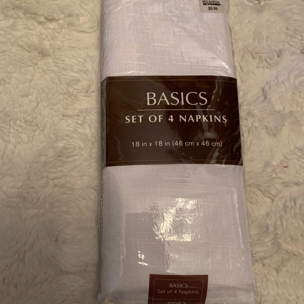 Basics Set of 4 Napkins